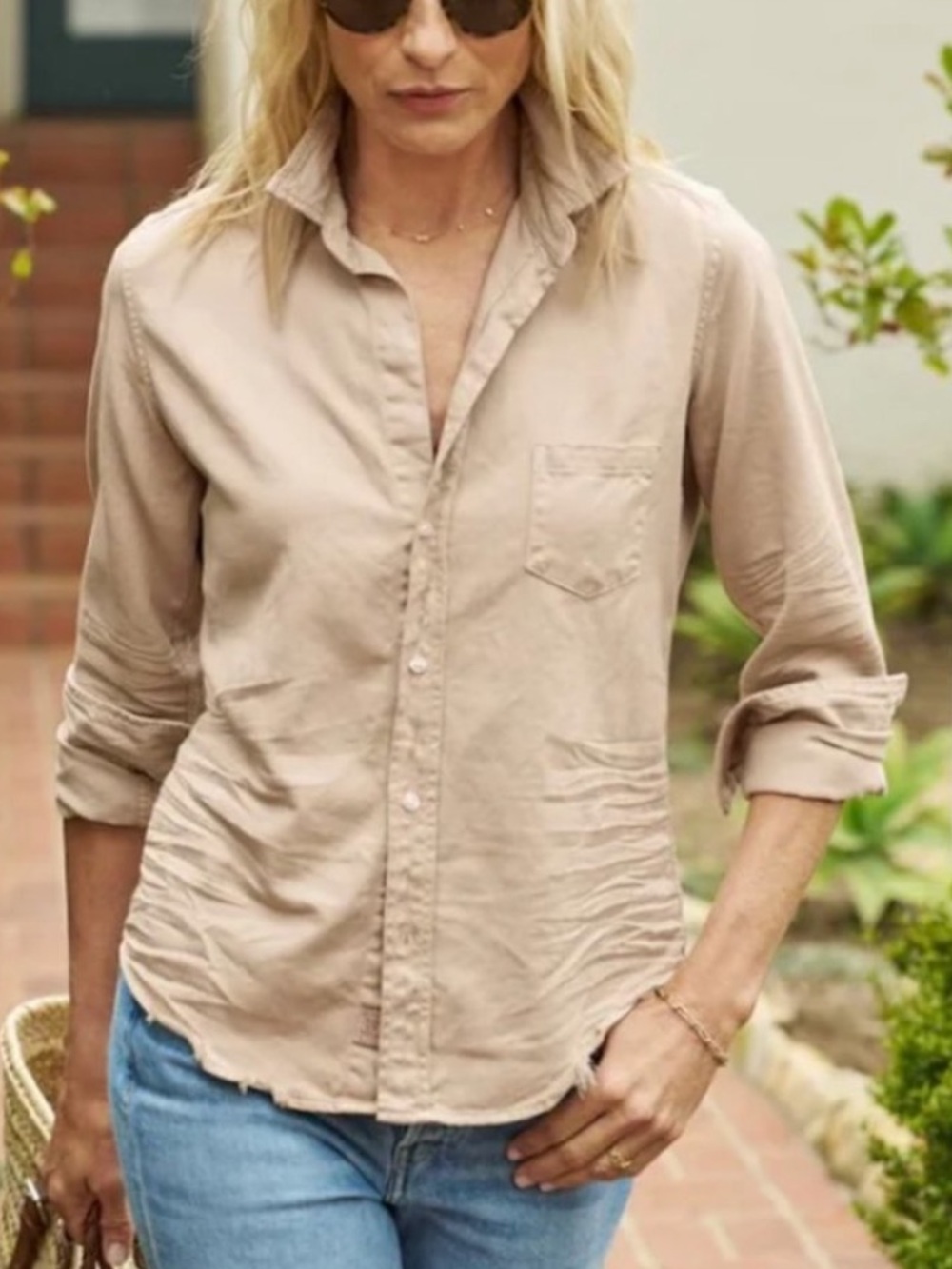 Frank & Eileen Classic Women's Button-Down Shirt in Beige - Casual Everyday Top